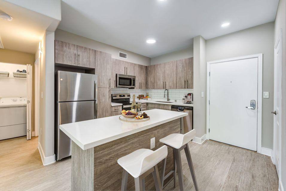Apartment for rent at Triana Apartment Homes, 6250 Canoga Ave, Woodland Hills, CA 91367