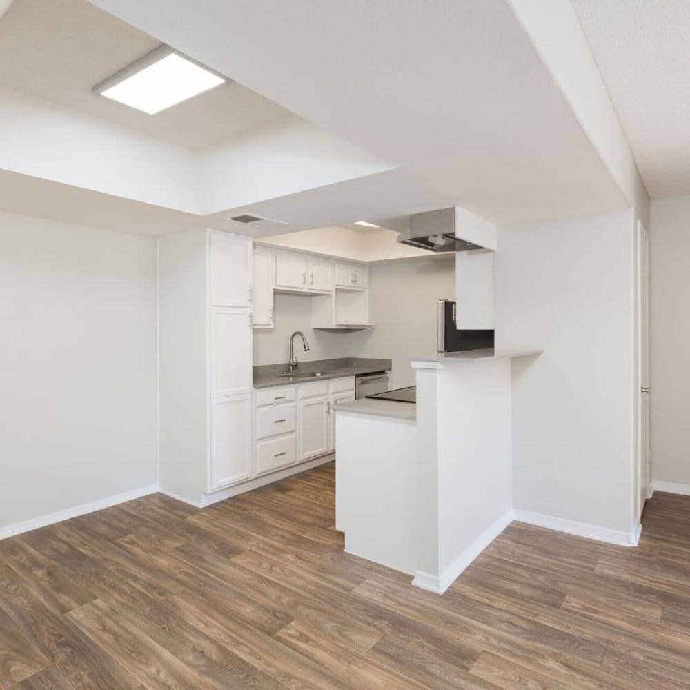 Apartment for rent at Bella Sera, 13616 N 43rd St, Phoenix, AZ 85032