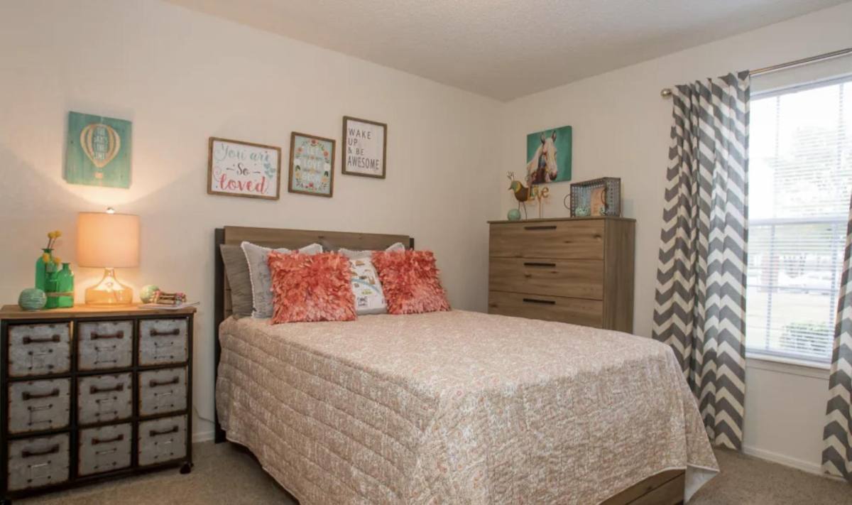 Apartment for rent at Tammaron Village, 11100 Roxboro Ave, Oklahoma City, OK 73162