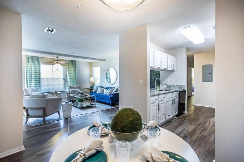 Apartment for rent at Civic Center East, 4744 We Ross Parkway, Southaven, MS 38671