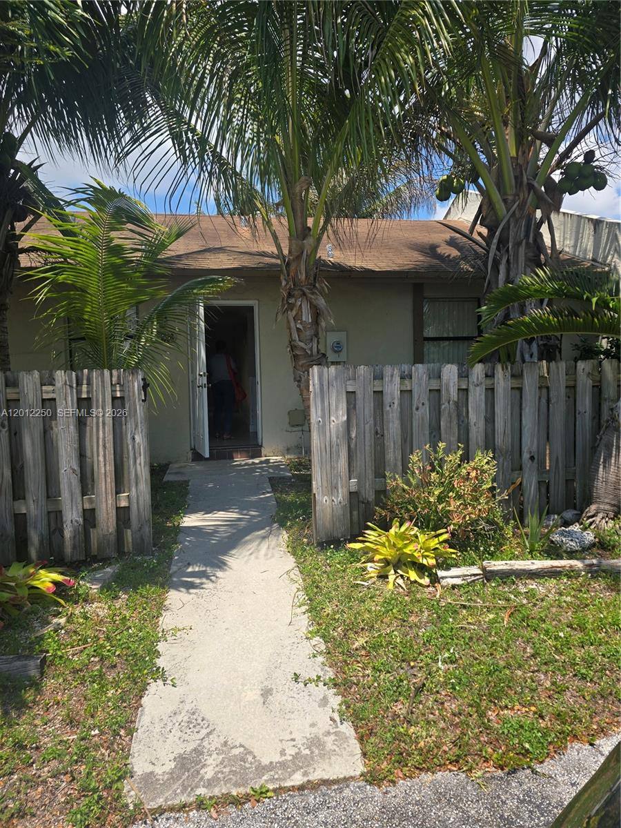 House for rent at 1630 Sandpiper Blvd, Homestead, FL 33035