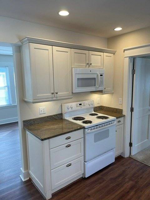 Apartment for rent at 16 Franklin St, Hudson, MA 01749
