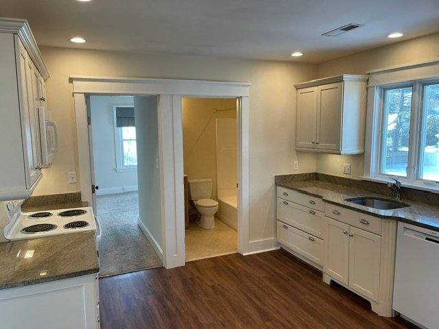 Apartment for rent at 16 Franklin St, Hudson, MA 01749