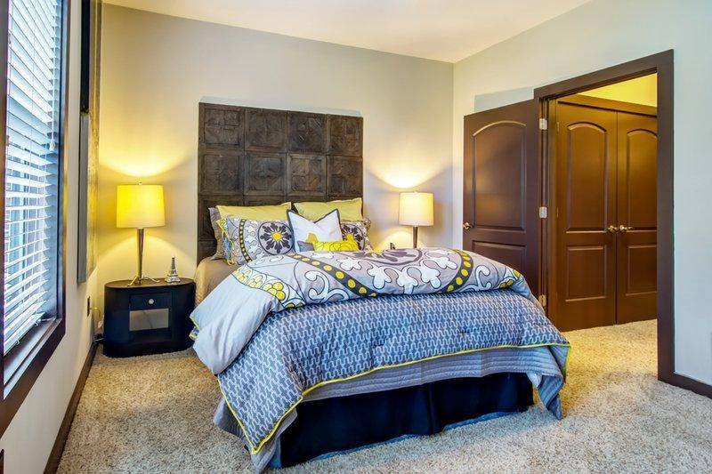Apartment for rent at 880 Glenwood Ave SE, Atlanta, GA 30316