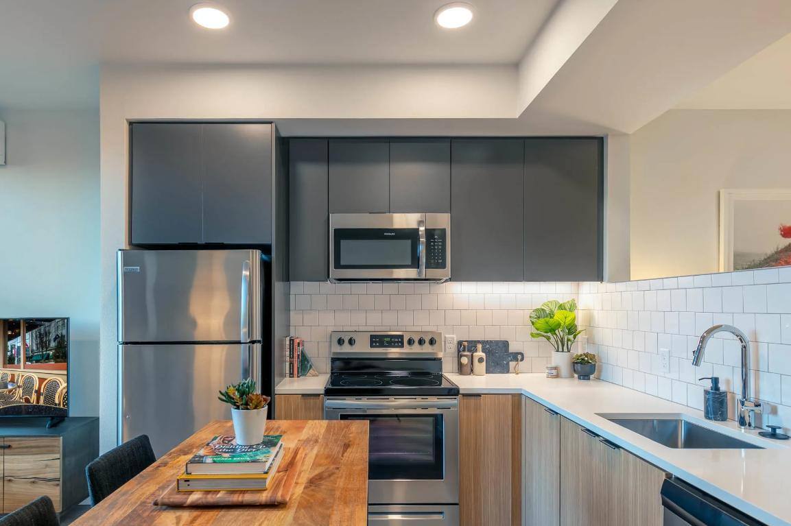 Apartment for rent at Couch's Addition, 1378 NW 18th Ave, Portland, OR 97209