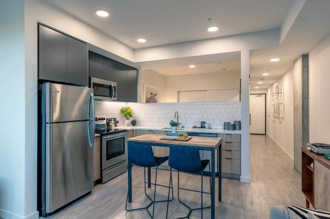 Apartment for rent at Couch's Addition, 1378 NW 18th Ave, Portland, OR 97209