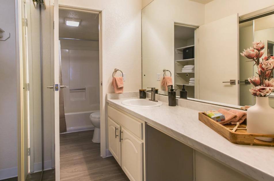 Apartment for rent at Broadstone Ladera, 6101 Sequoia Rd NW, Albuquerque, NM 87120