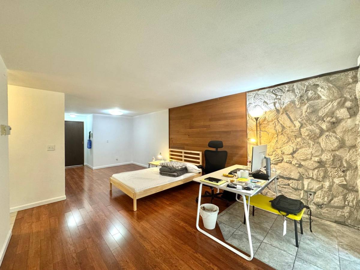 Condo for rent at 14556 NE 31st St, Bellevue, WA 98007