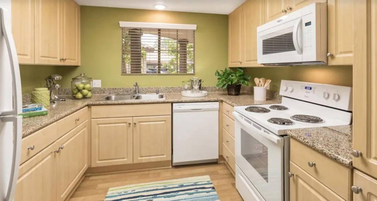 Apartment for rent at Rancho Mariposa Apartment Homes, 13211 Myford Rd, Tustin, CA 92782