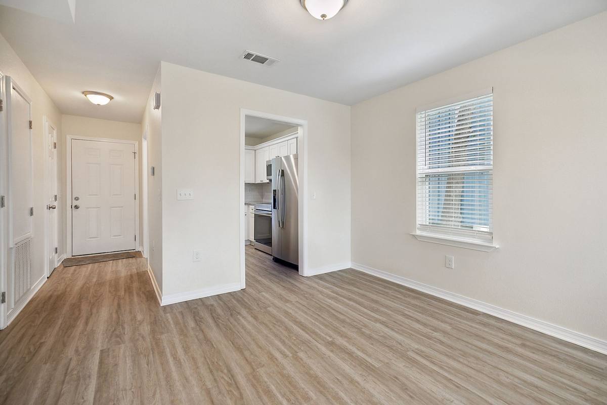 Townhouse for rent at 4766 Pontchartrain Dr, Slidell, LA 70458