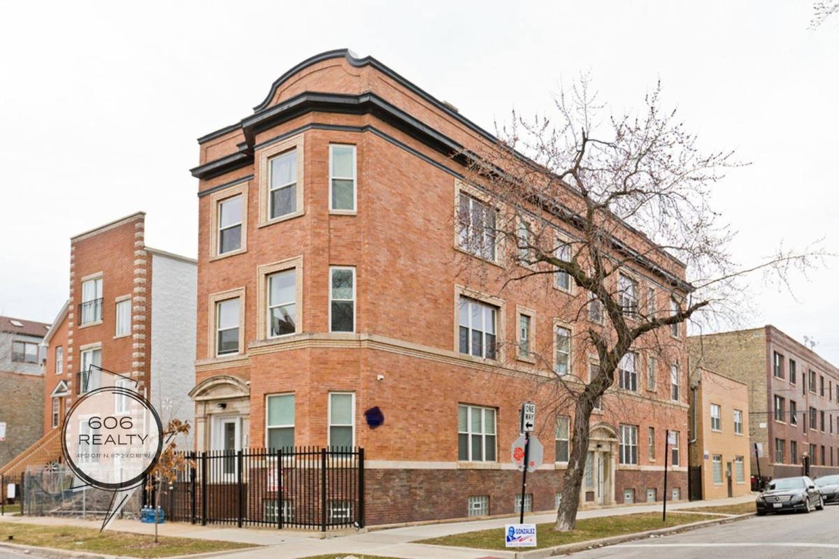 Apartment for rent at 1501 N Talman Ave, Chicago, IL 60622