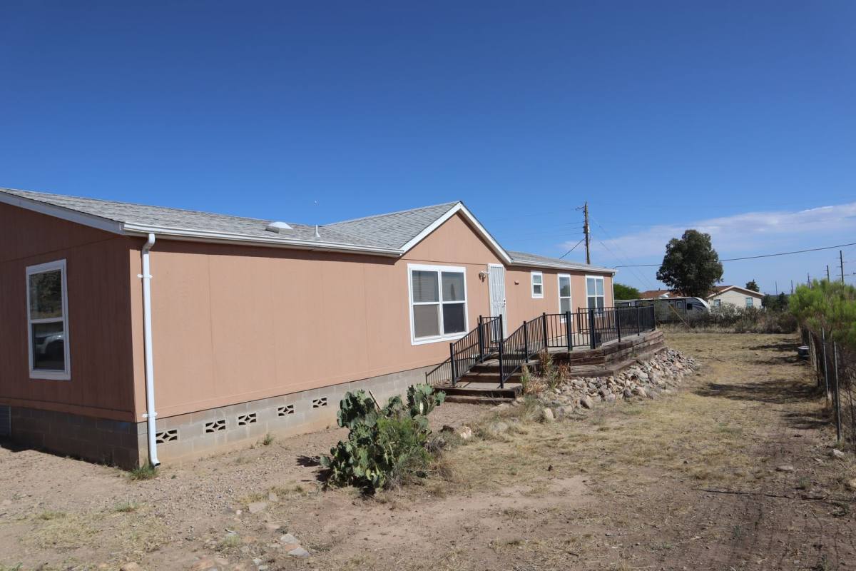 House for rent at 5181 Shirley Dr, Hereford, AZ 85615