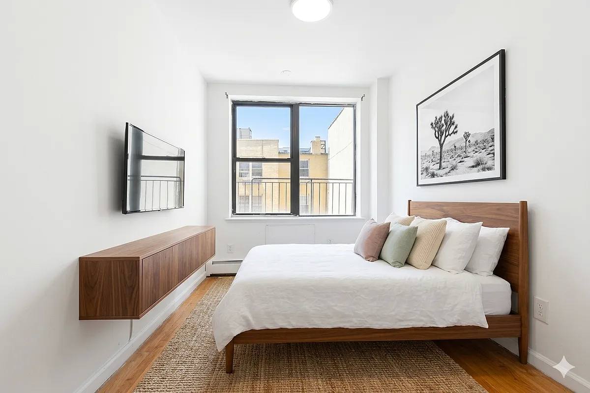 Apartment for rent at 186 Orchard St #6RN, New York, NY 10002