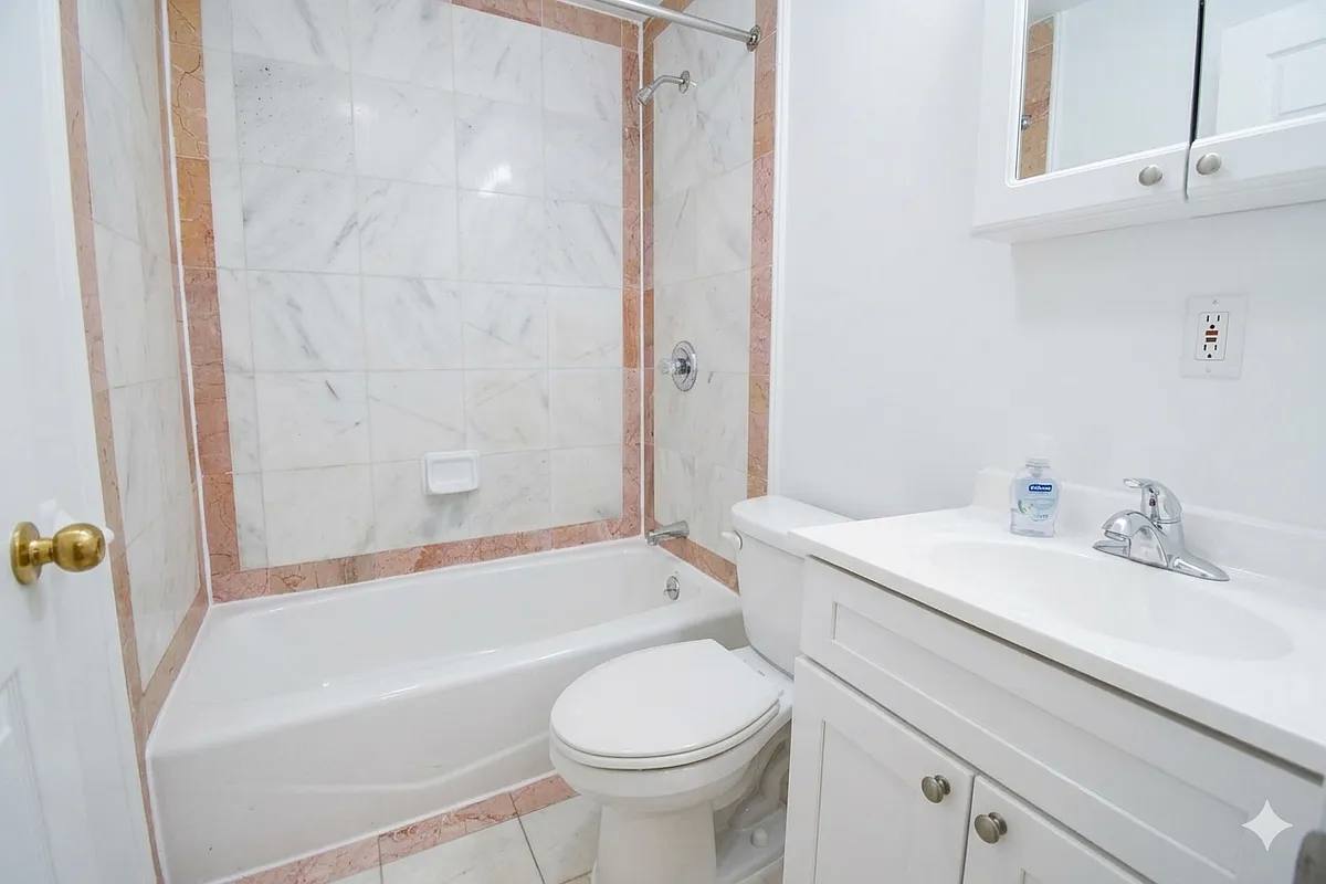 Apartment for rent at 186 Orchard St #6RN, New York, NY 10002