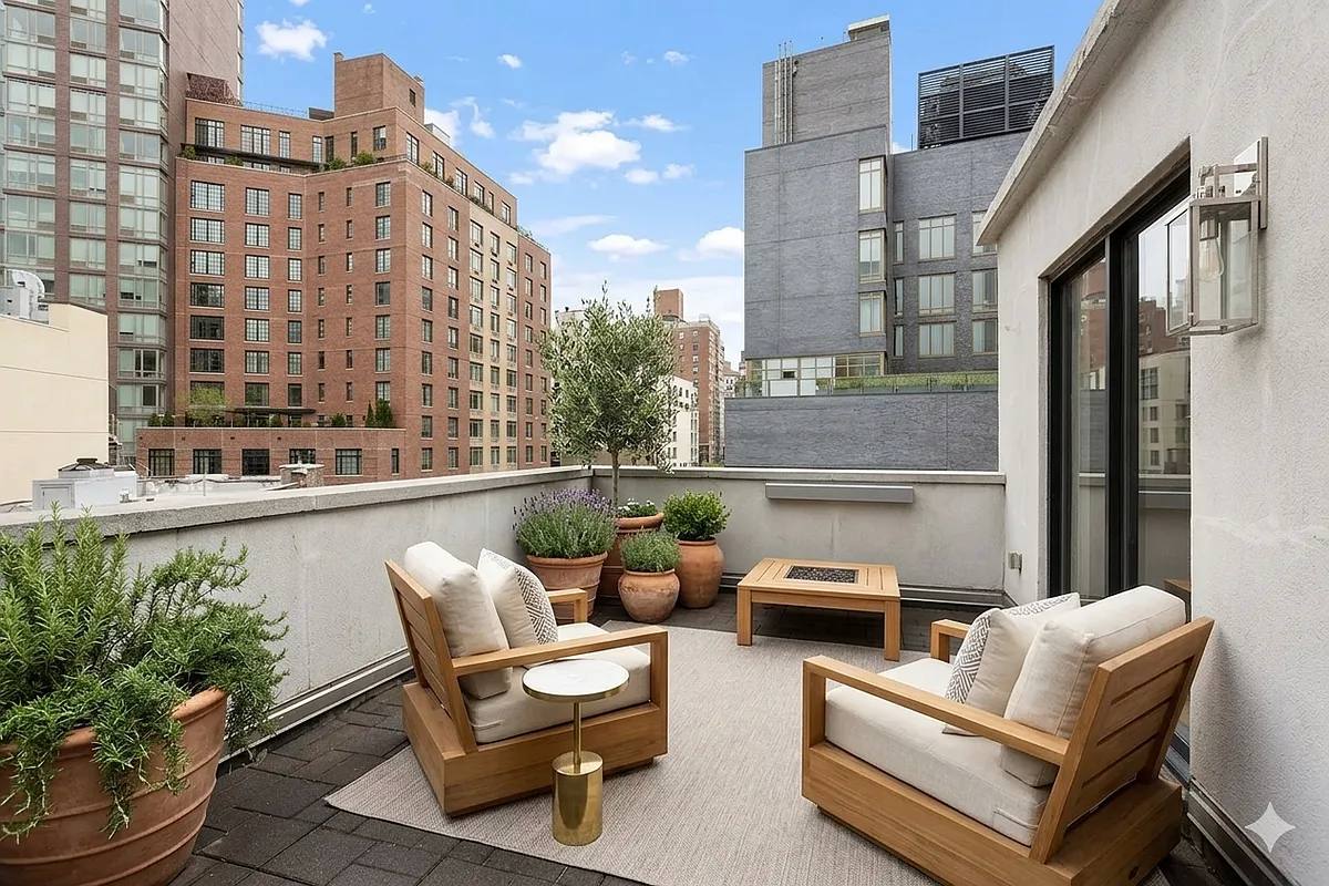 Apartment for rent at 186 Orchard St #6RN, New York, NY 10002