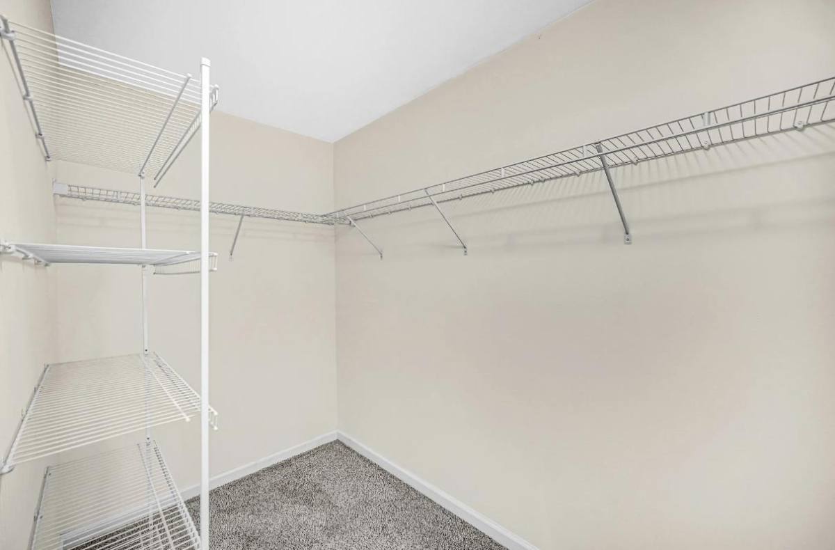 Apartment for rent at 9000 Lincoln St, Merrillville, IN 46410