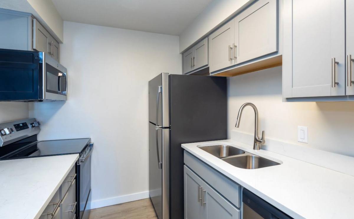 Apartment for rent at 453 Golfview Blvd, Valparaiso, IN 46385