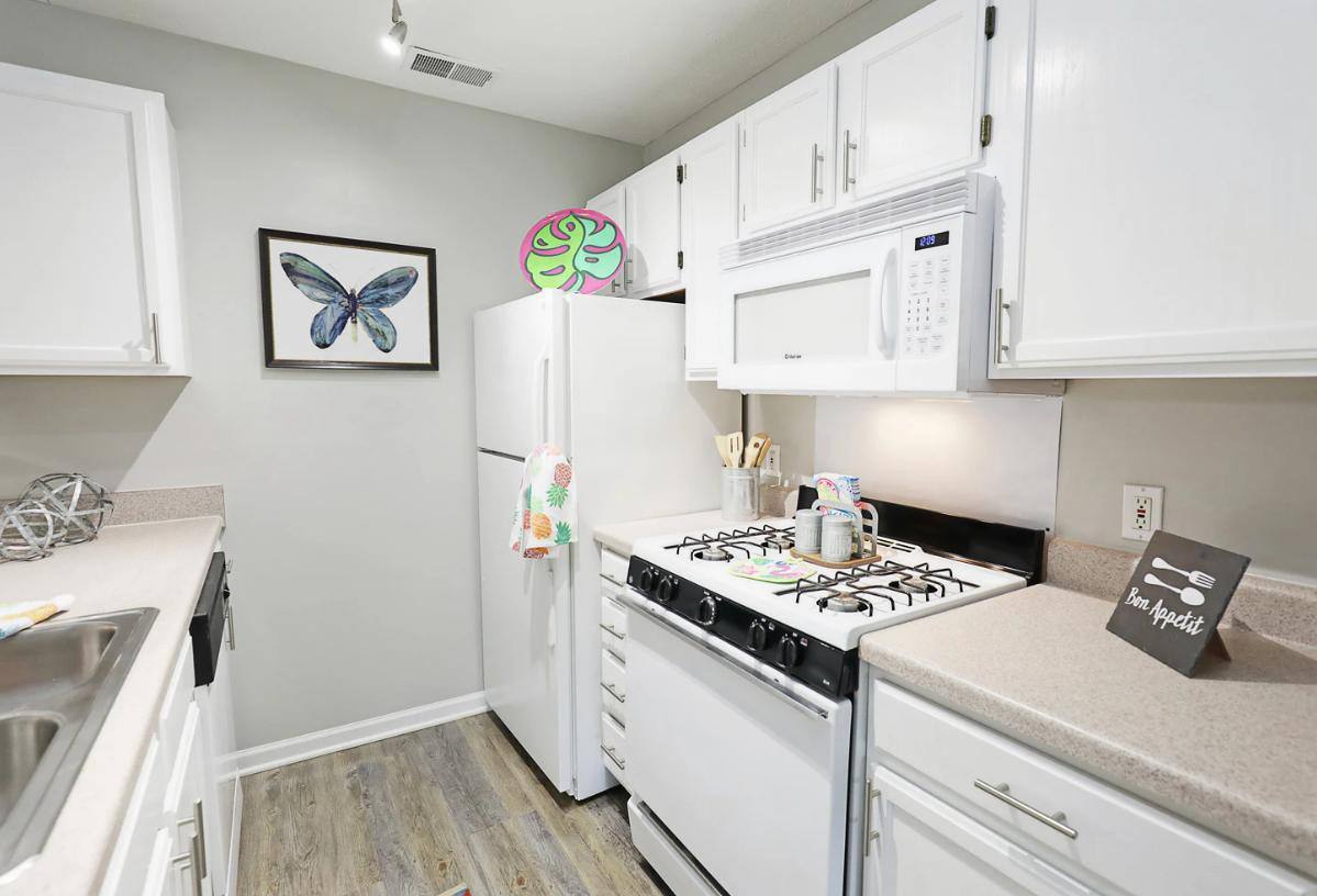 Apartment for rent at 2210 Beech St, Valparaiso, IN 46383