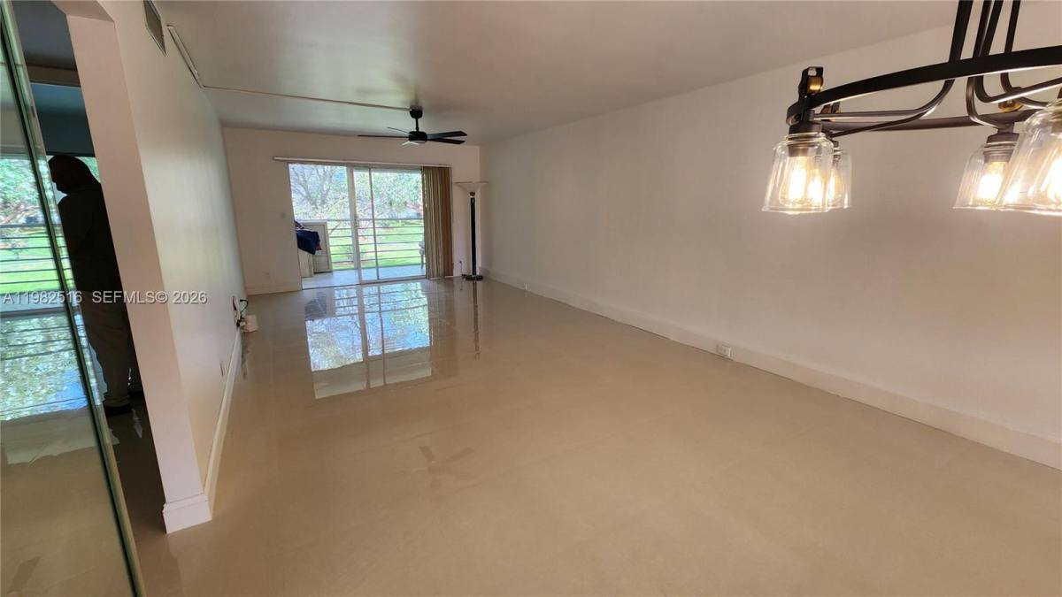 Apartment for rent at 2403 Antigua Circle #L2, Pompano Beach, FL 33066
