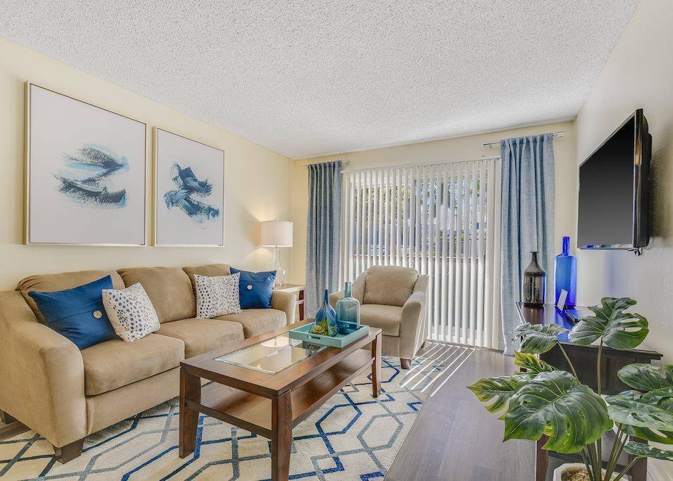 Apartment for rent at Parkway Club, 1237 Graves Ave, El Cajon, CA 92021