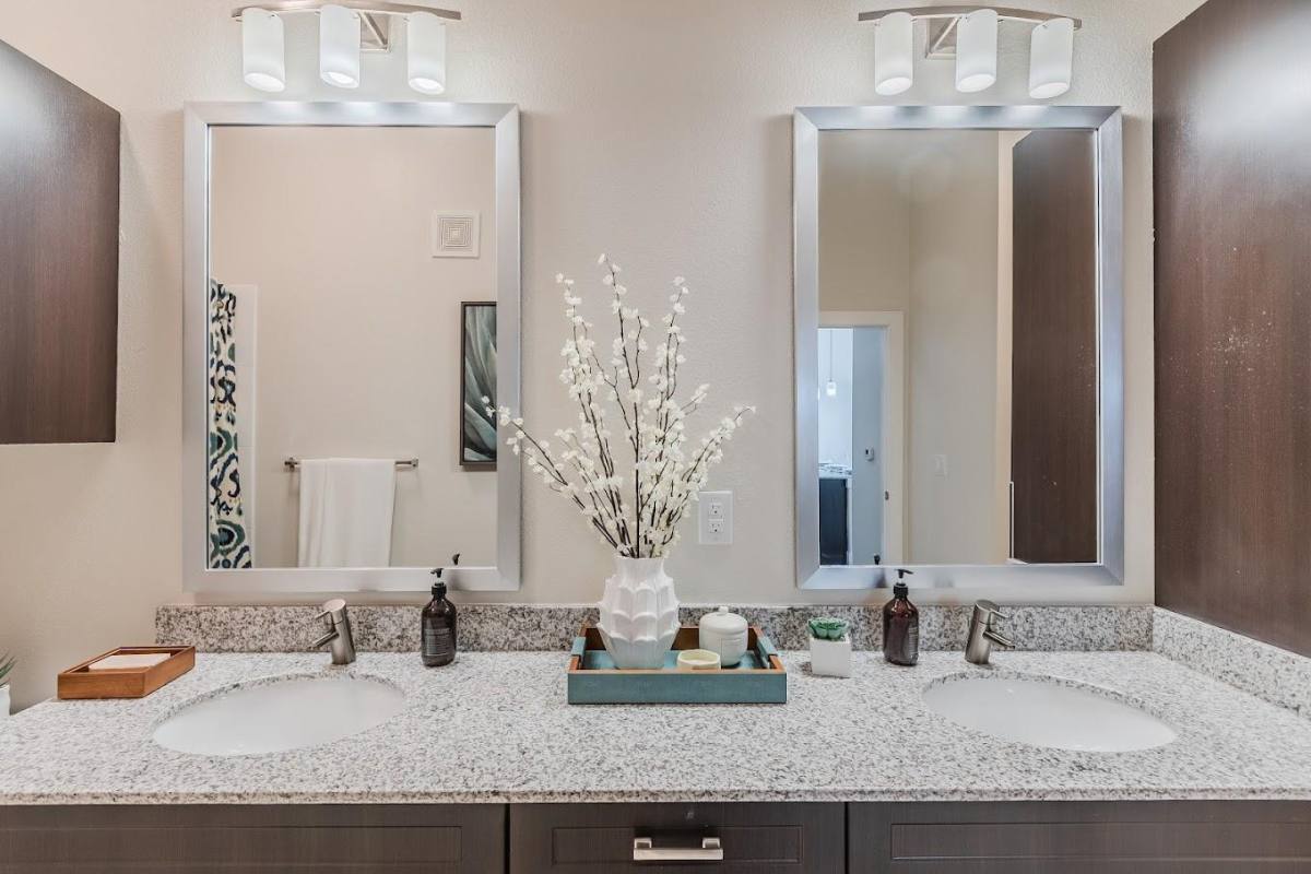 Apartment for rent at 1521 E Royal Lane, Dallas, TX 75229