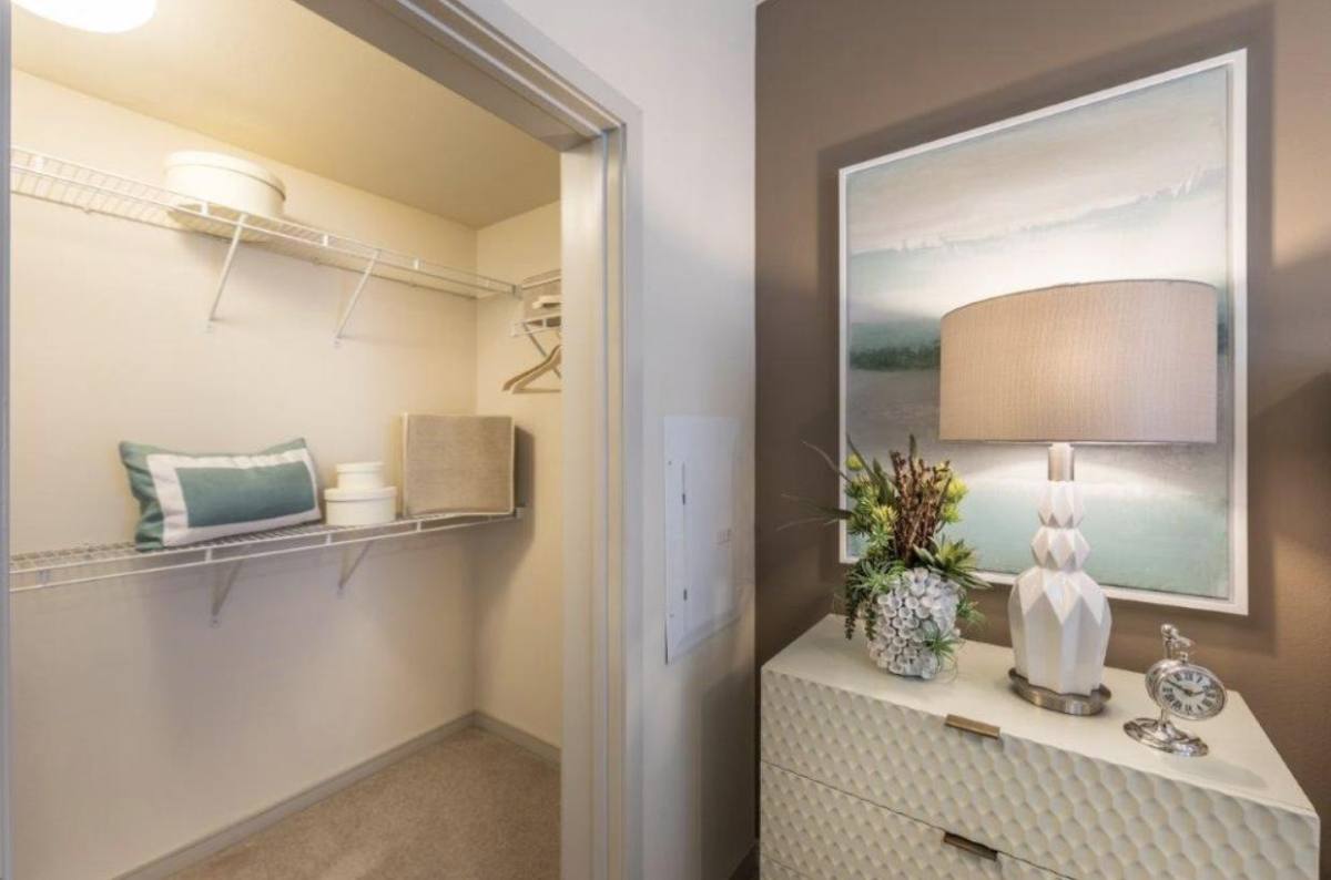 Apartment for rent at 1110 S 5th Ave, Monrovia, CA 91016