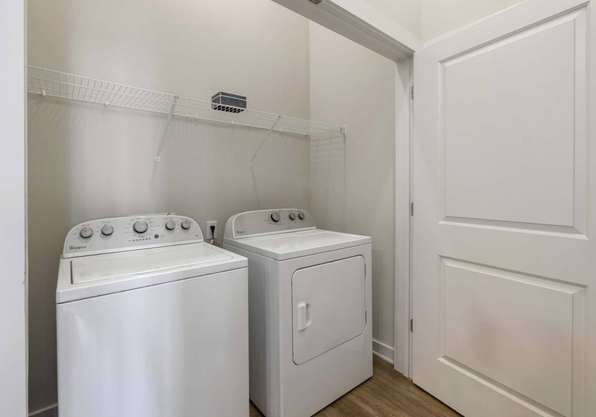 Apartment for rent at 616 Oberlin Rd, Raleigh, NC 27605