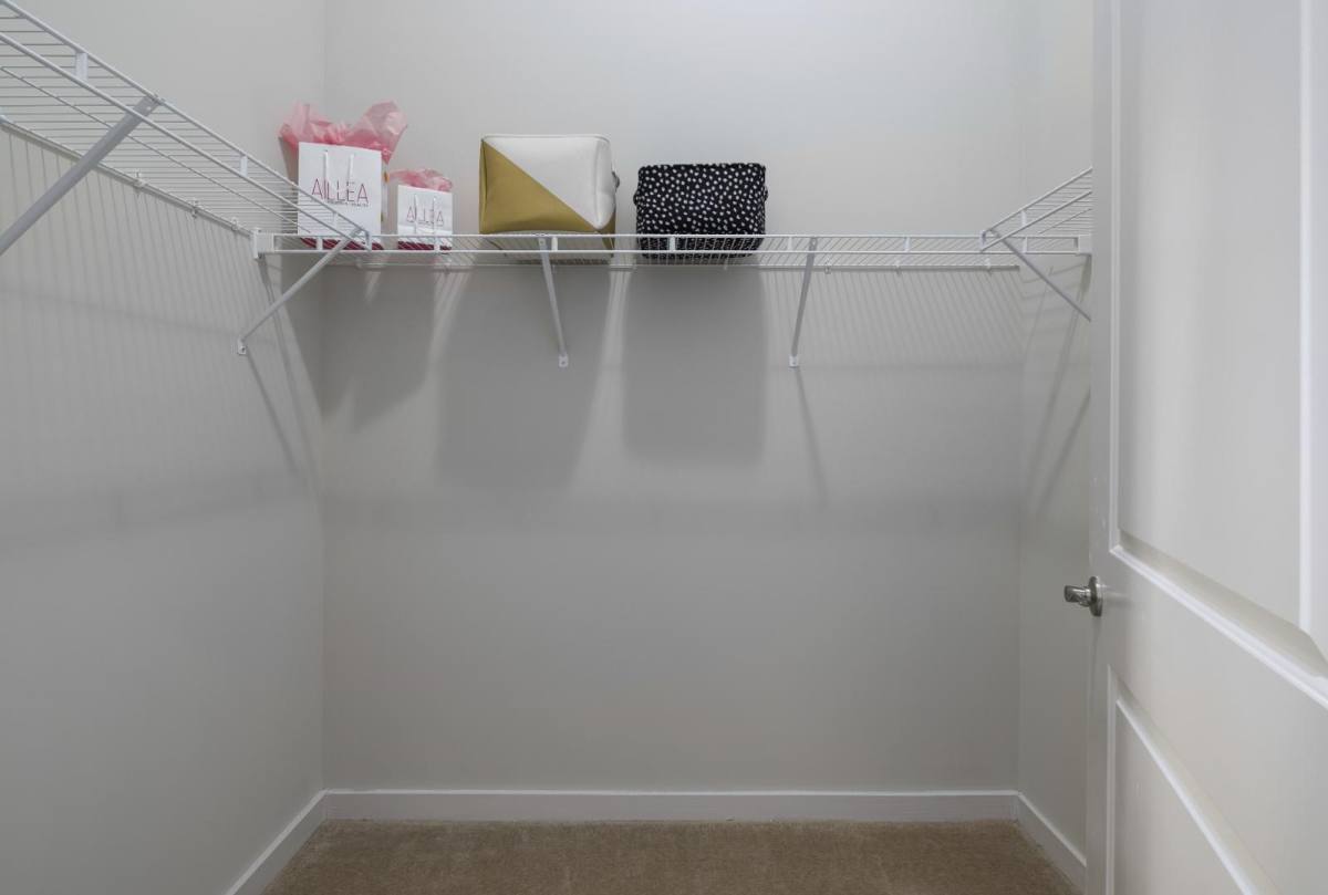 Apartment for rent at 616 Oberlin Rd, Raleigh, NC 27605