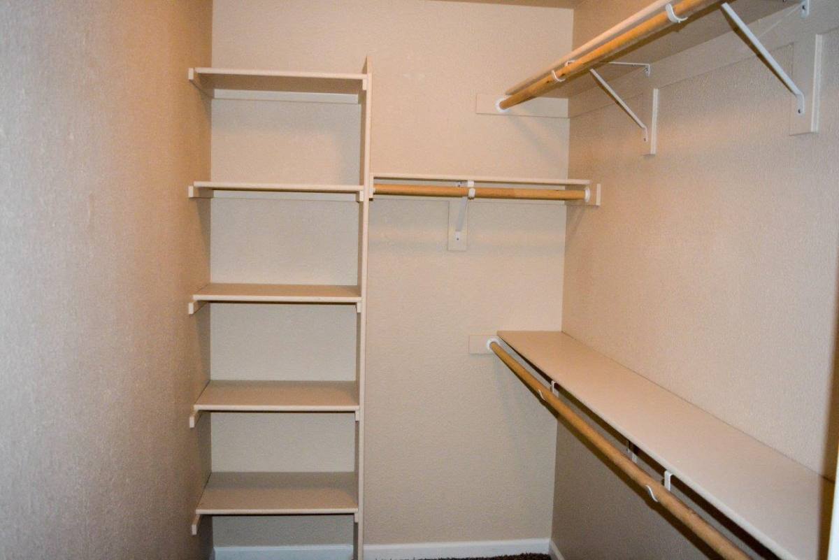 Apartment for rent at 1200 Creekside Dr, Folsom, CA 95630