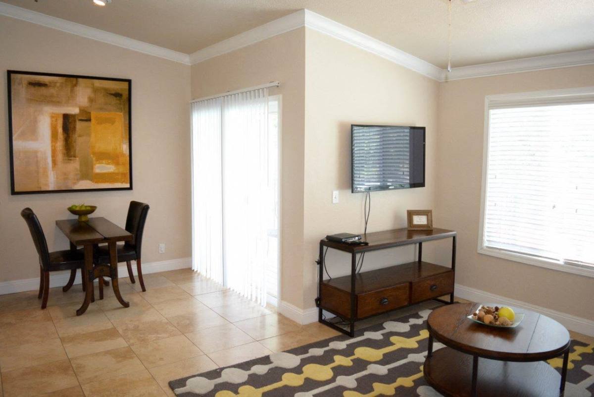 Apartment for rent at 1200 Creekside Dr, Folsom, CA 95630