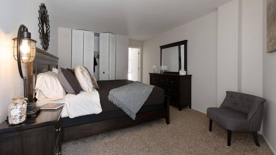 Apartment for rent at 201 N Tyler Rd, Saint Charles, IL 60174