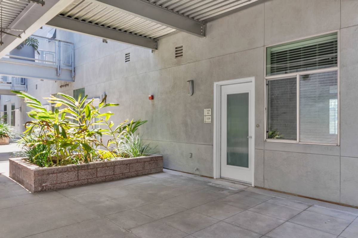 House for rent at 144 S Harbor Blvd, Anaheim, CA 92805
