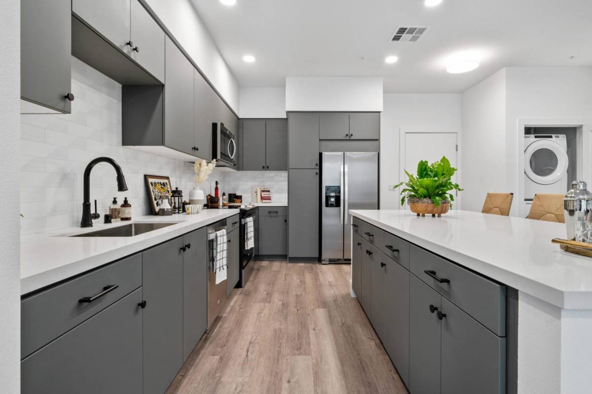 Apartment for rent at 401 N Main St, Santa Ana, CA 92701