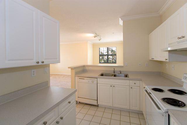 6915 Main St, Hialeah, FL 33014 - Apartment for Rent - Image 3