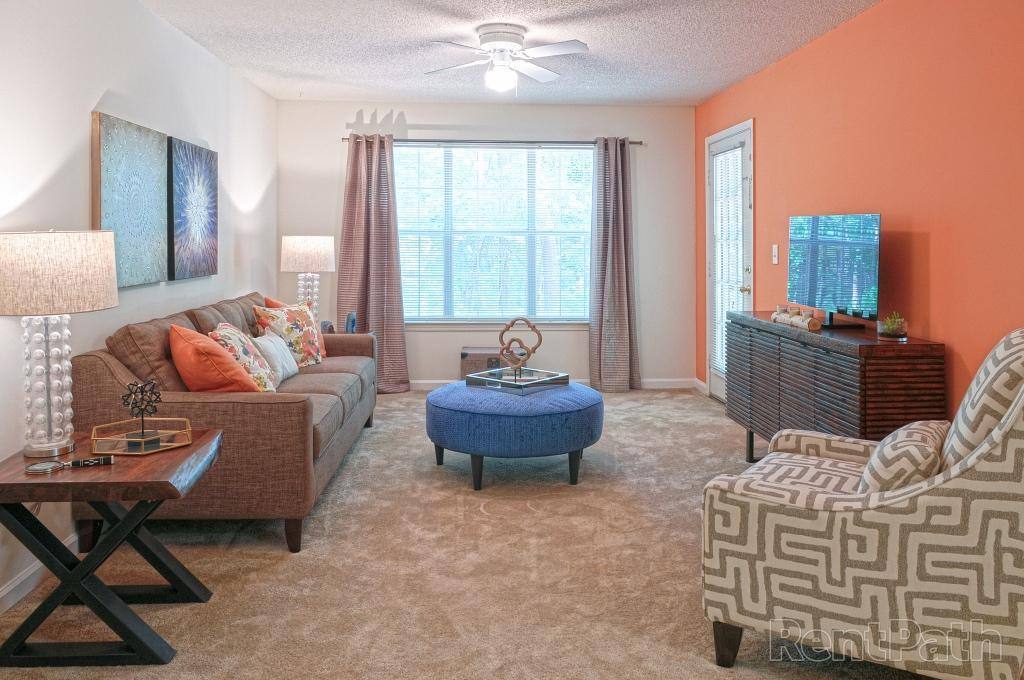 Apartment for rent at Autumn Cove, 6136 Hillandale Dr, Lithonia, GA 30058