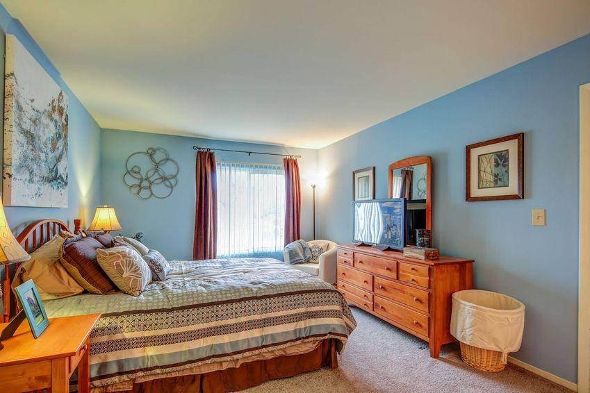 Apartment for rent at 1572 Teal Lane, Wheeling, IL 60090