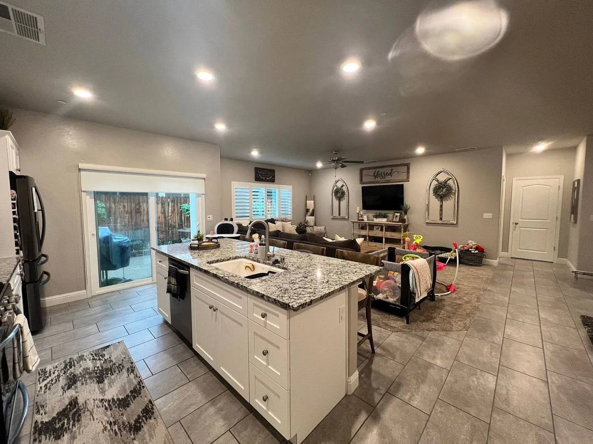 House for rent at 2137 La Vona Ave, Clovis, CA 93619