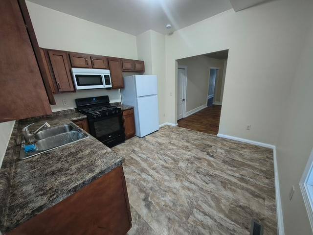 Townhouse for rent at 1114 Cumming Ave, Superior, WI 54880