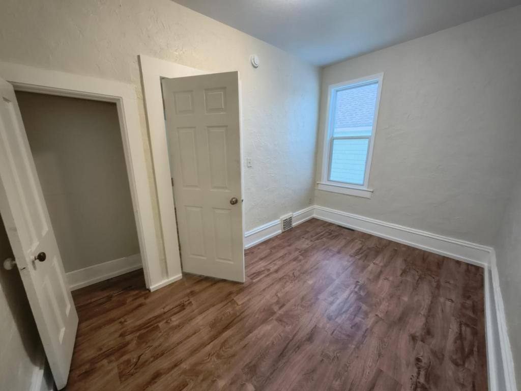 Townhouse for rent at 1114 Cumming Ave, Superior, WI 54880