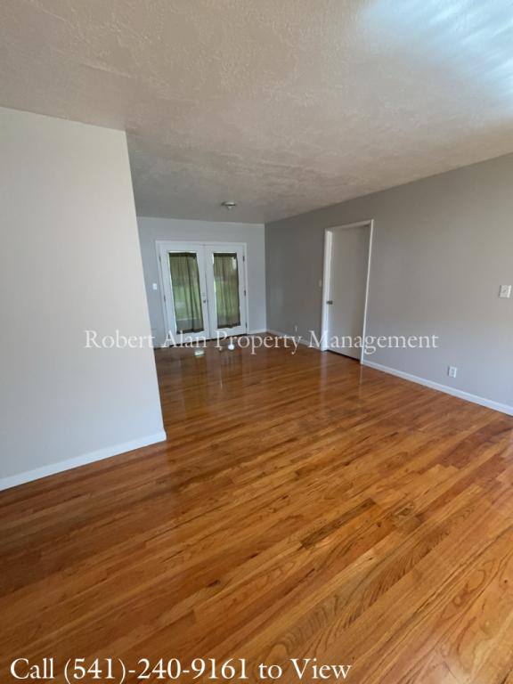 House for rent at 724 SW 37th St, Pendleton, OR 97801