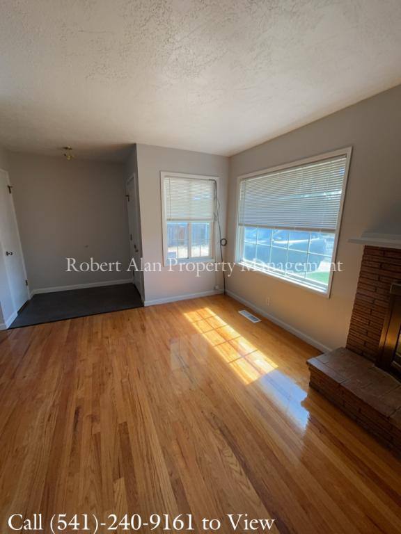 House for rent at 724 SW 37th St, Pendleton, OR 97801