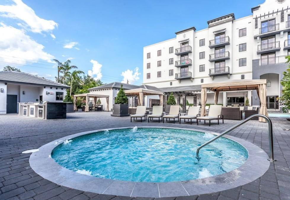 Apartment for rent at 950 SW 57th Ave, Miami, FL 33144