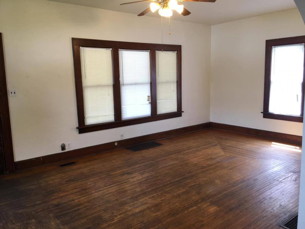 House for rent at 57 S 19th St #1, Terre Haute, IN 47807