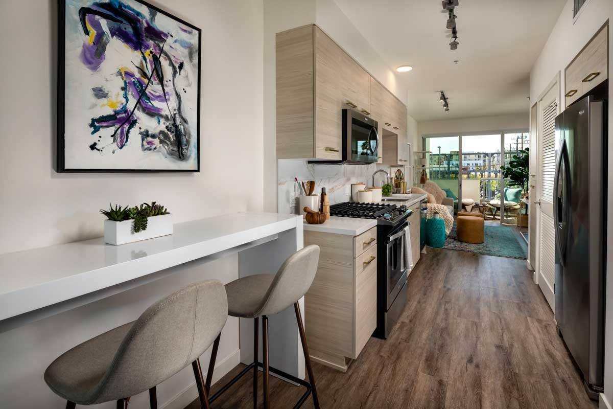 Apartment for rent at 1625 Lincoln Blvd, Santa Monica, CA 90401