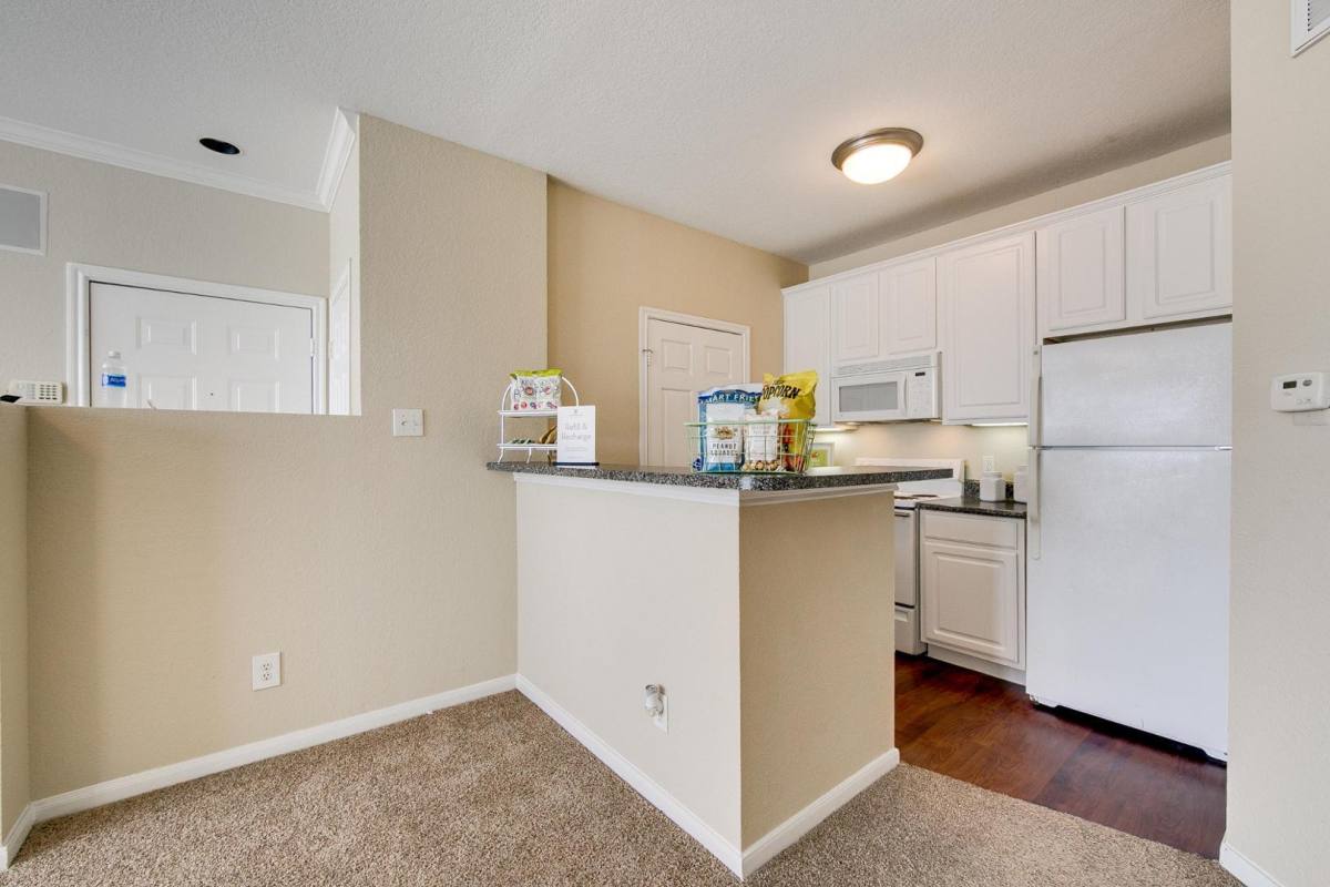 Apartment for rent at Stonebriar of Frisco Apartment Homes, 5200 Town & Country Blvd, Frisco, TX 75034