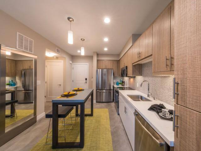 Apartment for rent at Desmond at Wilshire, 5520 Wilshire Blvd, Los Angeles, CA 90036