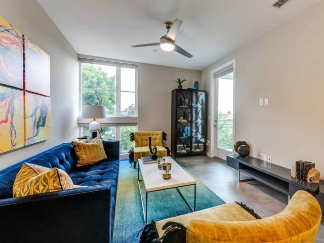 Apartment for rent at Desmond at Wilshire, 5520 Wilshire Blvd, Los Angeles, CA 90036