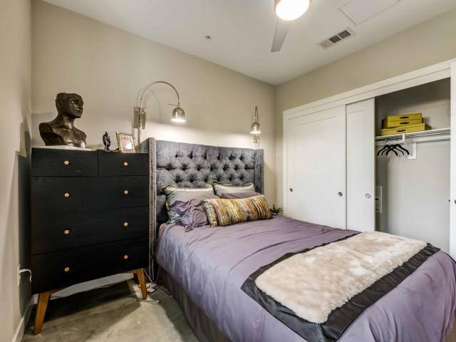 Apartment for rent at Desmond at Wilshire, 5520 Wilshire Blvd, Los Angeles, CA 90036