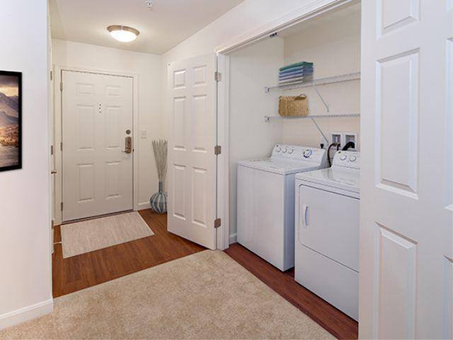 Apartment for rent at Avalon Oaks, 1 Avalon Dr, Wilmington, MA 01887