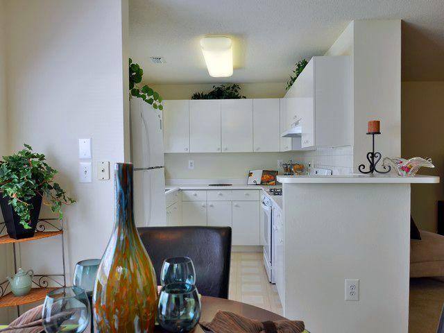 Apartment for rent at Avalon Oaks, 1 Avalon Dr, Wilmington, MA 01887